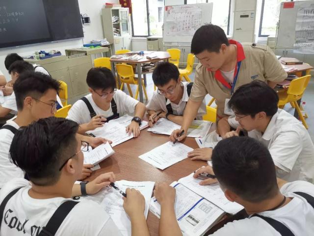 「聚焦」走訪世賽金牌學院,探索國際化學習型工廠,這些技工院校太厲害!