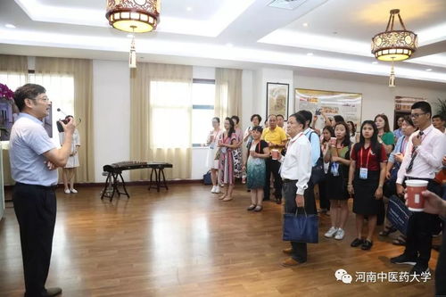 海外華文教育示范學校校長團到我校二附院參觀交流